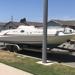 Trades Accepted - 1997 Sea Ray 240 Sundeck