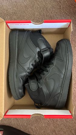 Nike size 5Y (black)