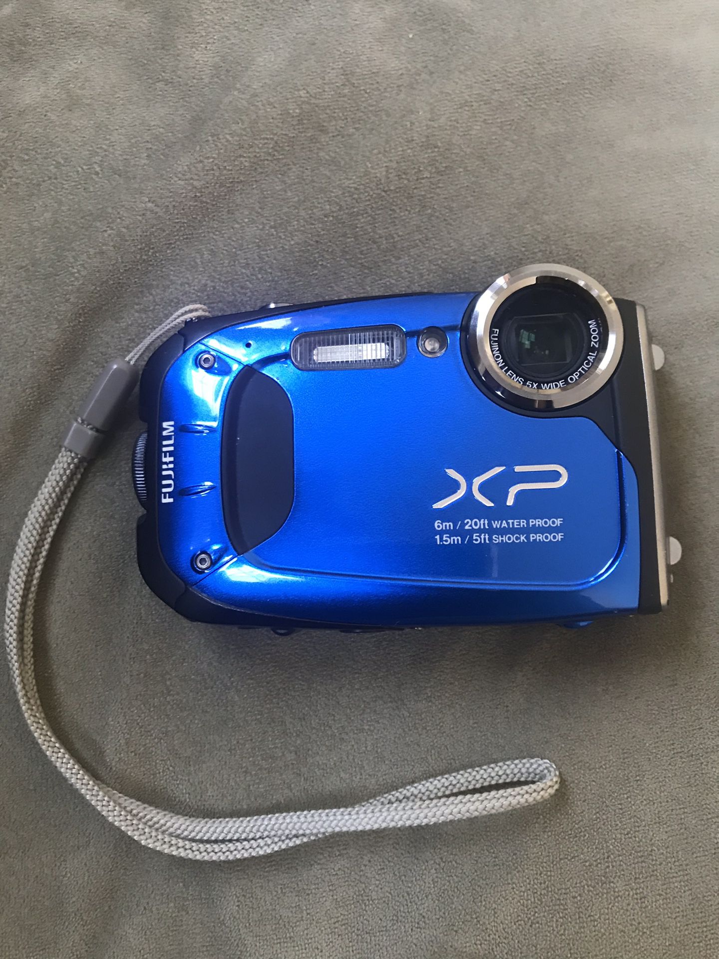 Waterproof digital camera - FujiFilm Finepix XP60