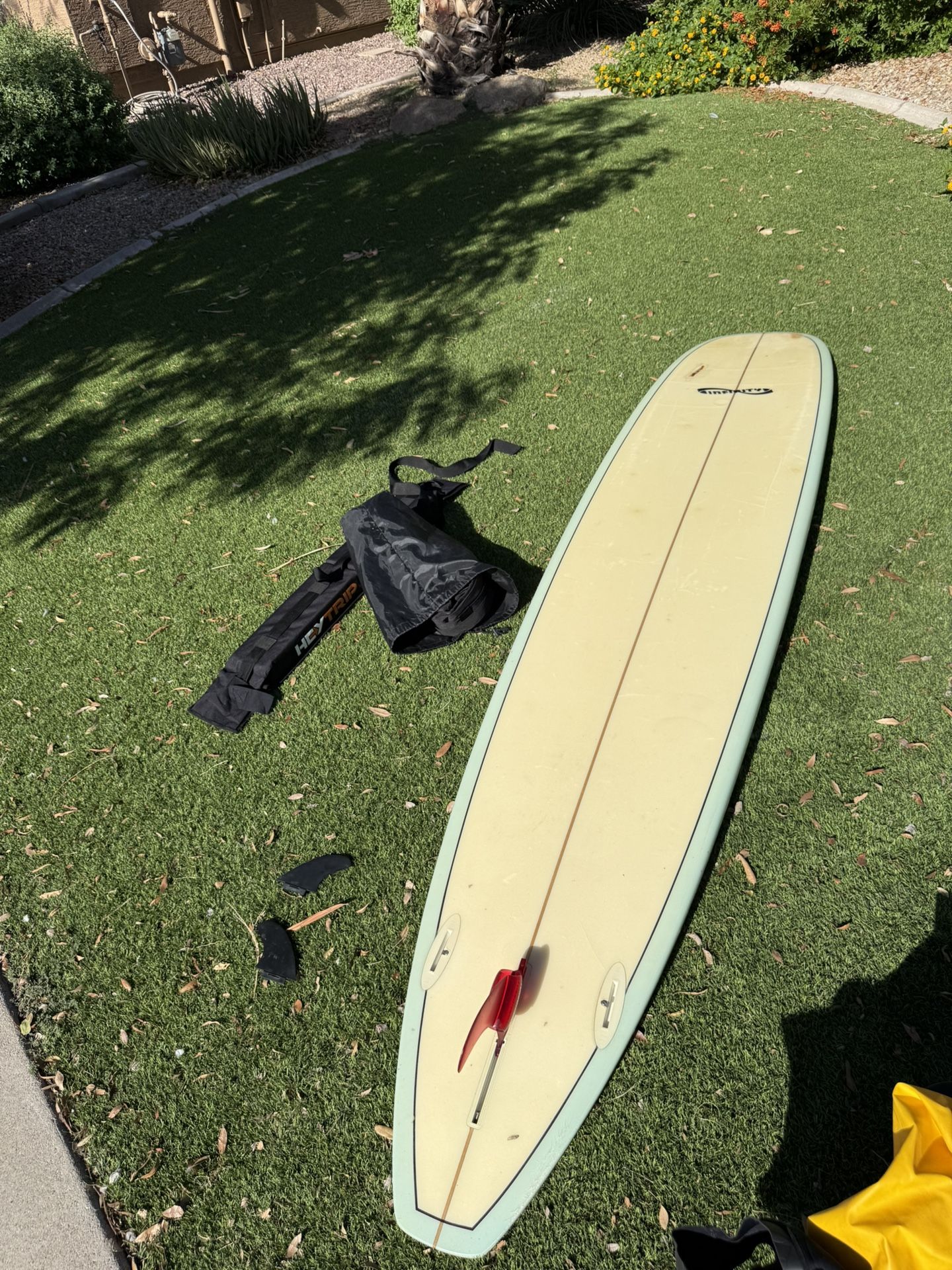 Infinity Surfboard, Roof Rack, Leash, Fins