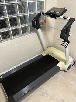 SmoothFitness Foldable Treadmill