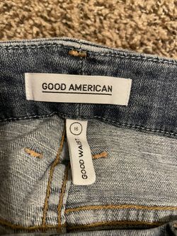 Women’s Distressed Jeans