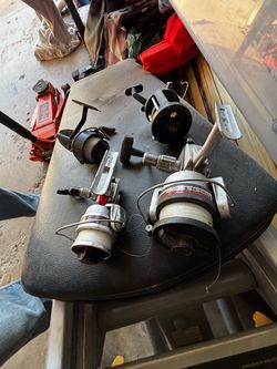 Set of 4 reels good shape look best offer
