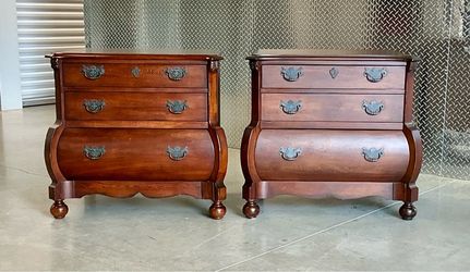 Ralph Lauren Home PairOf “Audley” Bedside Chests