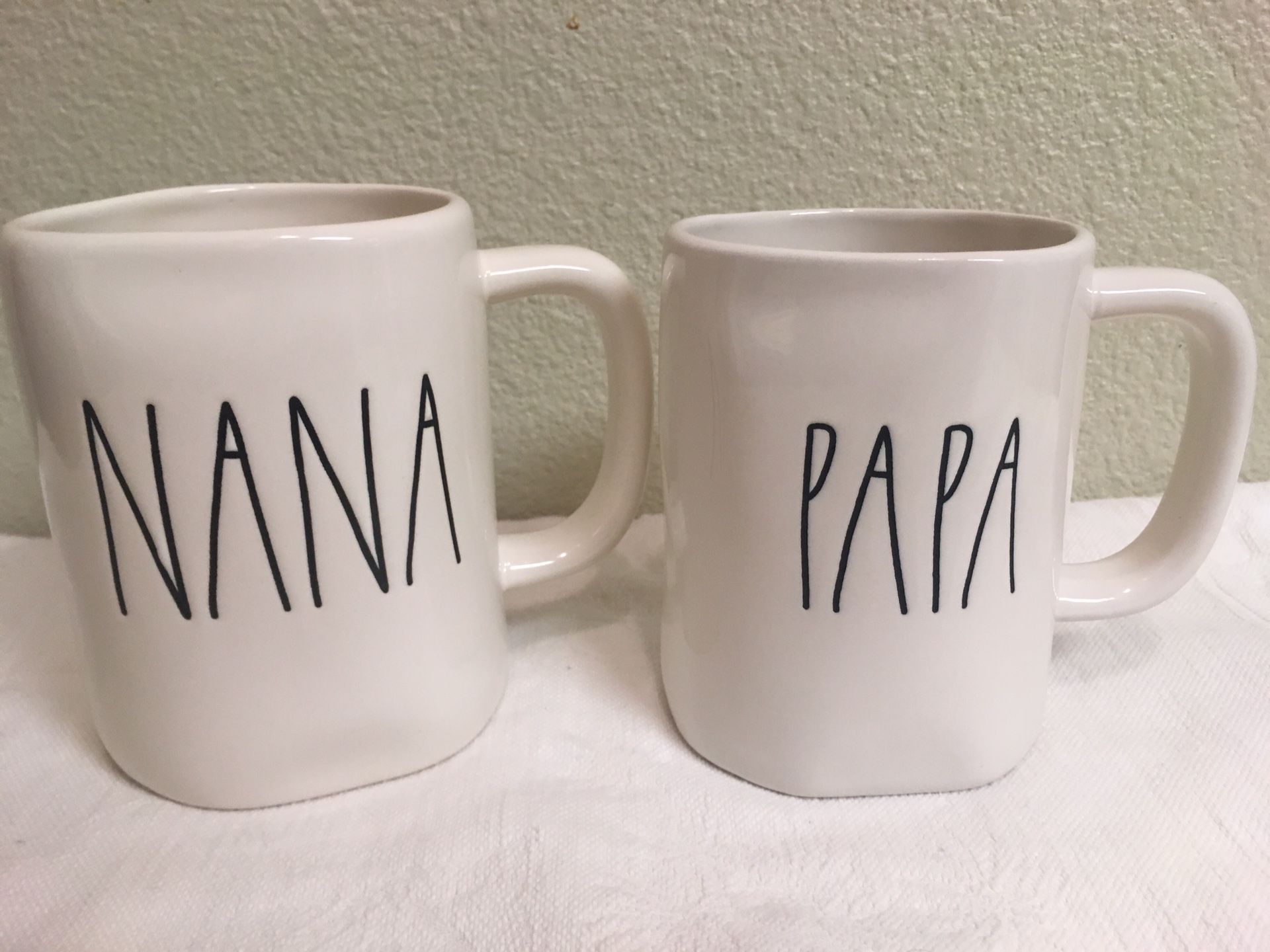 Brand New Rae Dunn Nana & Papa Mug Set