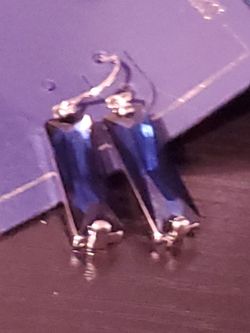 Silver & blue crystal earings