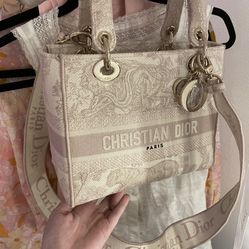 NYE SALE TIL 1/4 *real* christian dior medium lady d-lite bag in rose de vents 