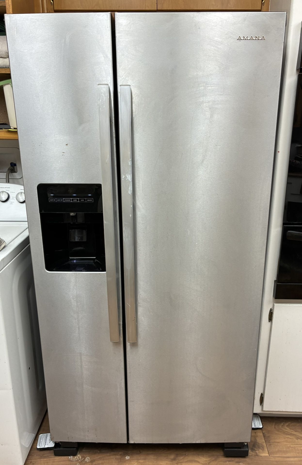 Amana 21 cu.ft. Brushed Steel Side by Side Refrigerator. Bought New in 2023