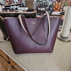 Like New Kate Spade Purse With Wristlet 