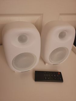 Bluetooth Enabled White Speakers