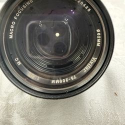 vivitar 75-205mm Camera lense