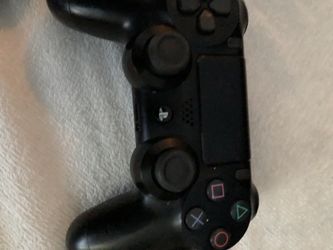 PS4 controller