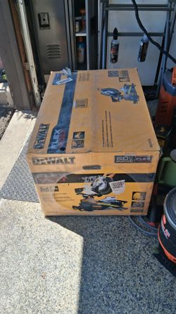 DeWalt 60V FlexVolt Brushless Miter Saw DCS7518