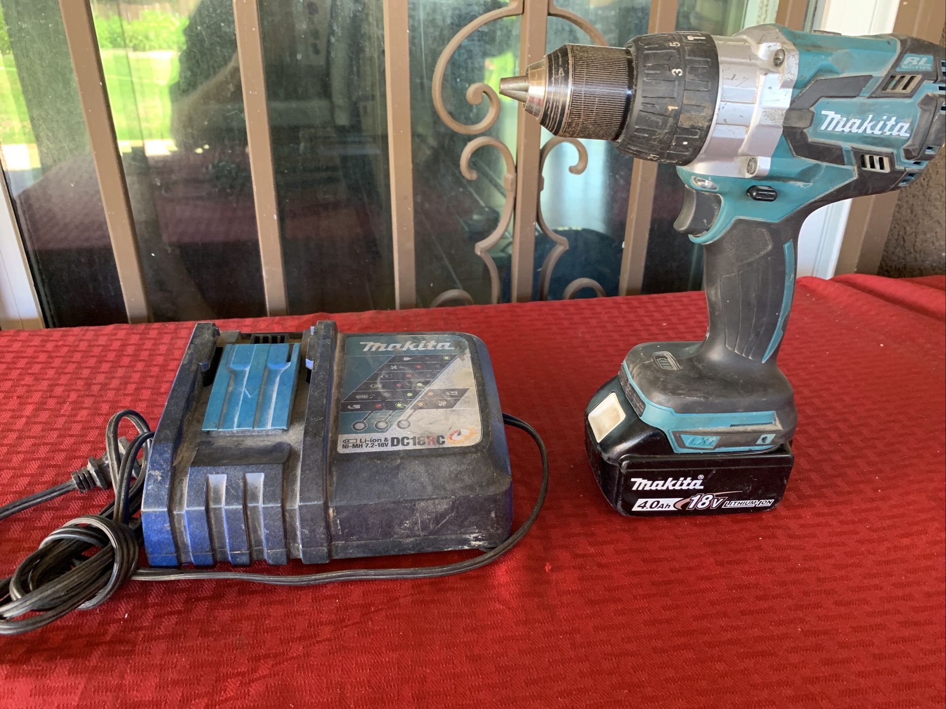 Makita 18V Lxt Lithium-Ion Brushless Cordless 1/2 In. Hammer Driver-Drill Kit