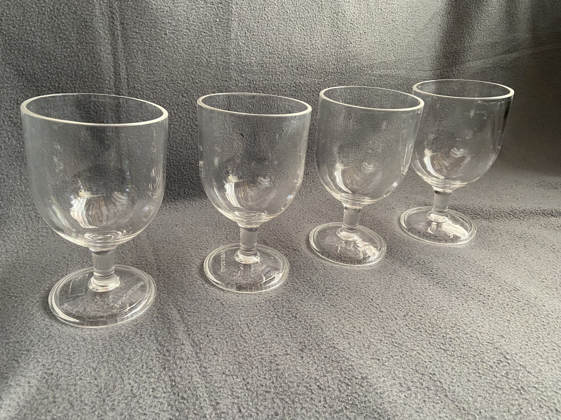 4 Acrylic Wine Goblets