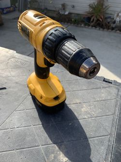 1/2” Cordless Drill/Driver DV970