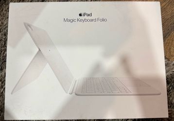 Apple iPad Magic Keyboard Folio