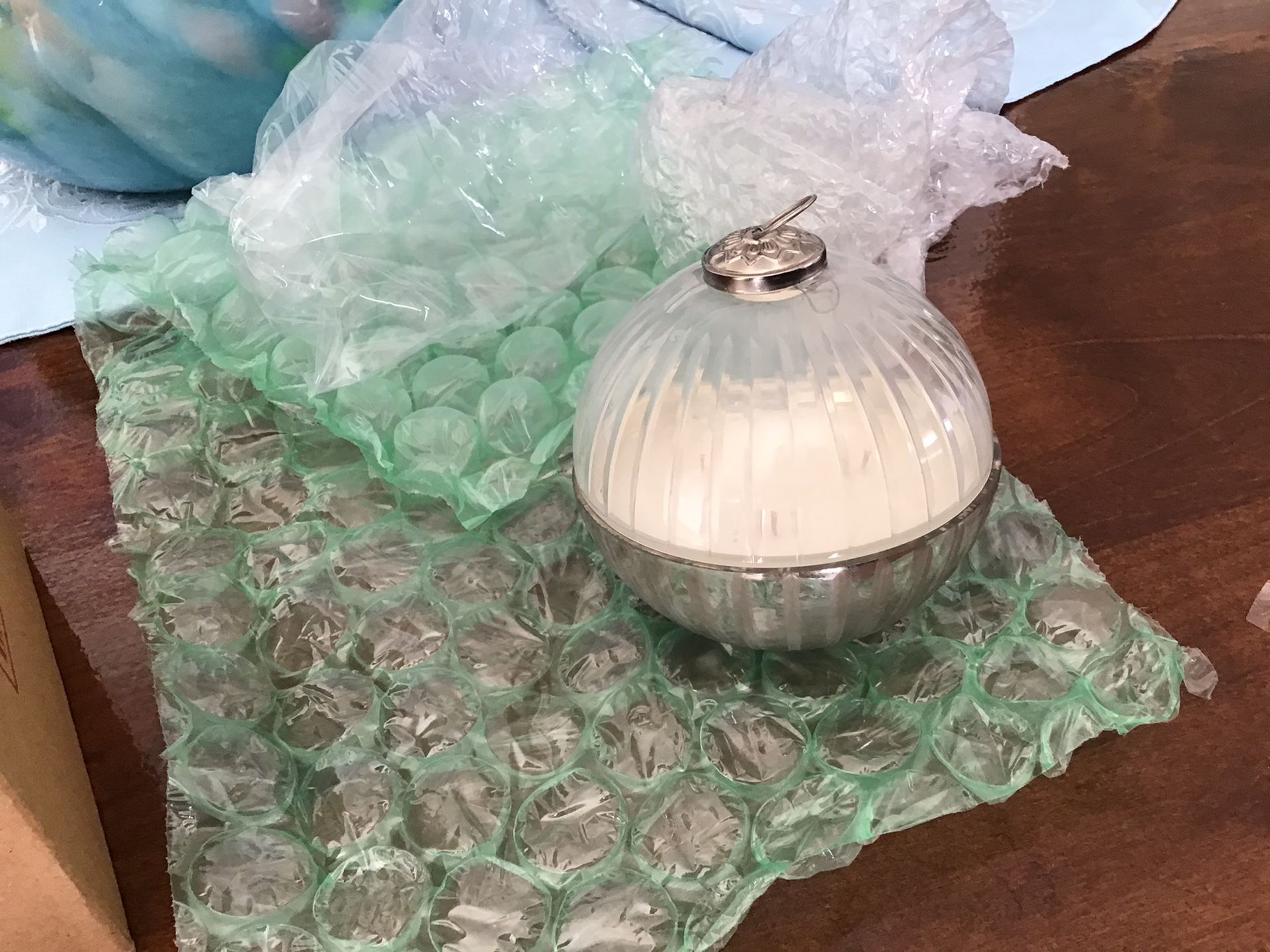 ZODAX ornament scented candle silver and gold I have