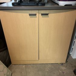Heavy duty file cabinet