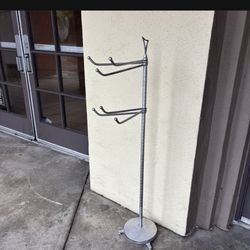 One Vintage Chrome Metal Towel Bar Hanger Floor Stand Swing Arm Mid Century Modern