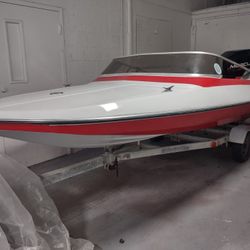 Glastron 1971 Gt 150 1999 Mercury 200hp With Hydraulic Steering. Needs Interior. Turnkey With Trailer