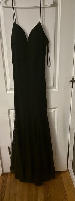 Windsor Black Lace Formal Evening Gown - Size XL
