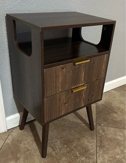(NEW) Mid-Century Modern Nightstand with Fluted Drawers