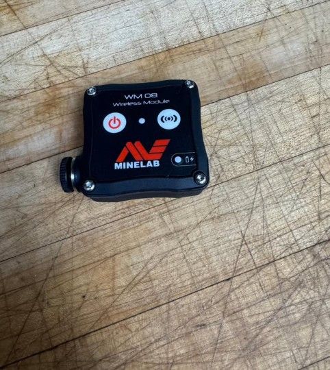 Minelab-Equinox-800-Metal-Detector