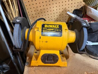 DeWalt DW756 6-Inch Bench Grinder