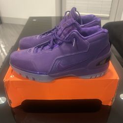 New Nike Mens LeBron 1 Air Zoom Generation Retro Lakers Purple Suede Shoes 