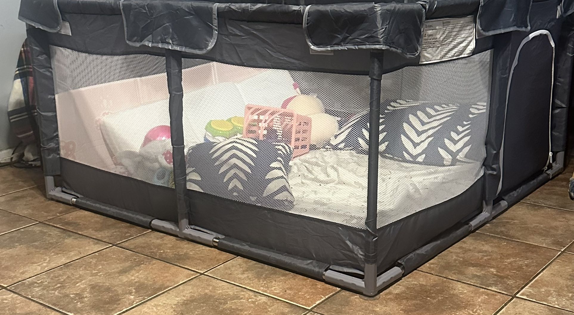 Play Pen Used Assemble 