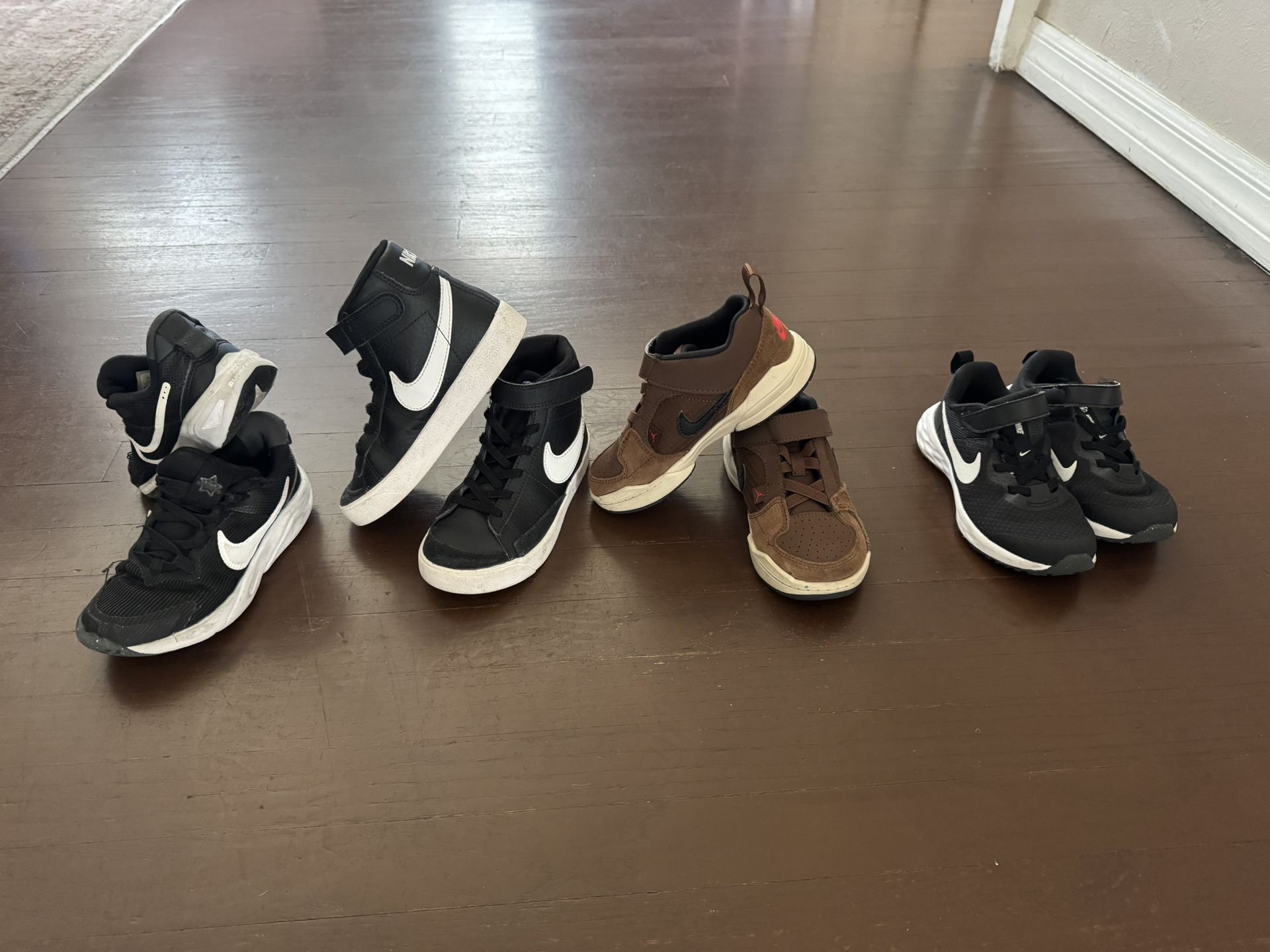 Nike Shoes Size 11
