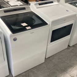 Whirlpool Washer And Dryer Set