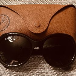 Women, Black Ray-Ban Sunglasses $60.00