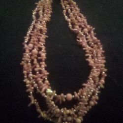 vintage coral neckless 