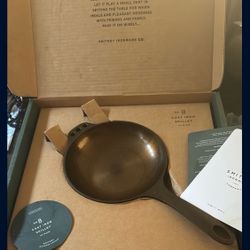 Smithey Cast Iron Skillet 8 