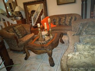 Living Room Set With The Coffee Table