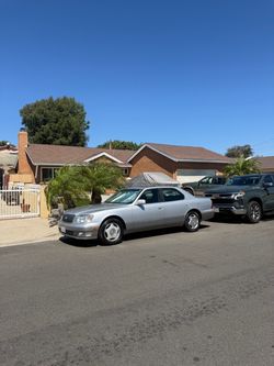 1998 Lexus LS400