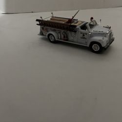 Die Cast 1960 Mack Model Pumper Fire Truck Engine FIRE BRIGADE