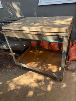Rolling work stations