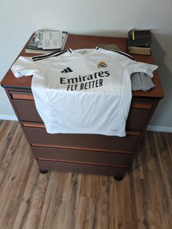 Adidas Real Madrid Medium Jersey