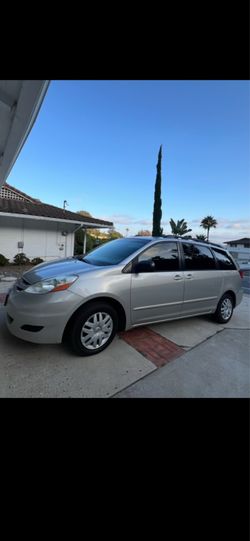 2008 Toyota Sienna