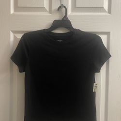 Brand New Black Crew Neck Tee Size L Juniors
