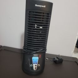 Mini tower fan