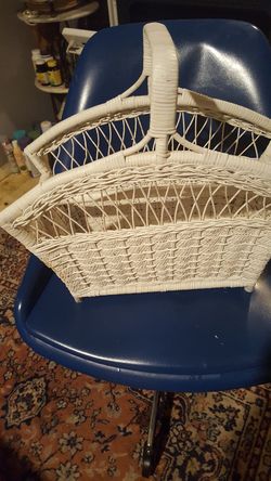 Wicker magazine rack