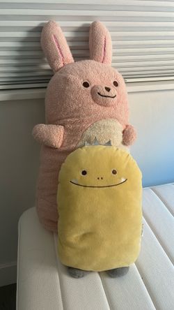Cute Ser Of Médium Size Toy Plush & Decor For Kids - Like New!