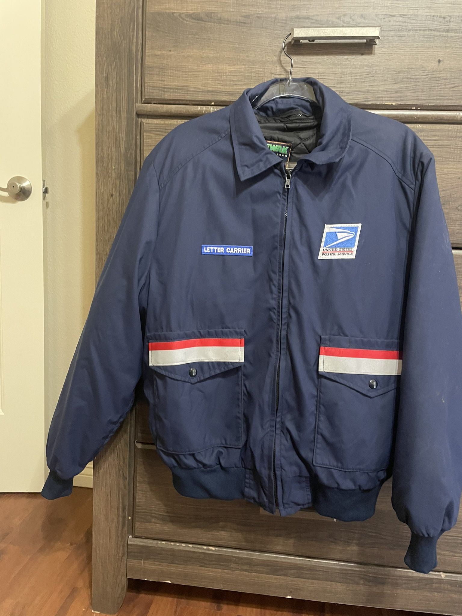 USPS Bomber Jacket Men’s Size Large