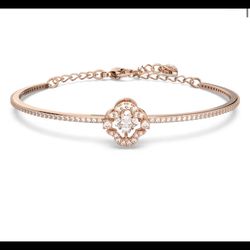 SWAROVSKI Sparkling Dance Bangle with Floating Crystal in white rose
