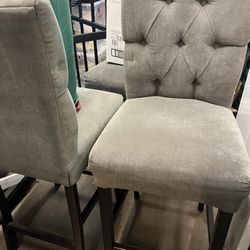 4 Chair Stools 