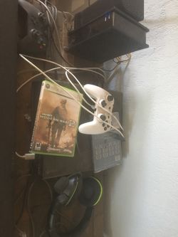 Xbox one w two remotes and turtle beaches